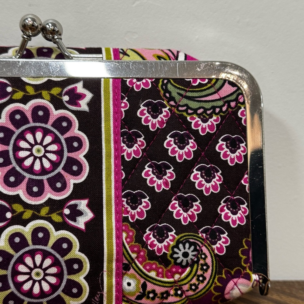 Vera Bradley Makeup Snap Close Case - Picture 4 of 10